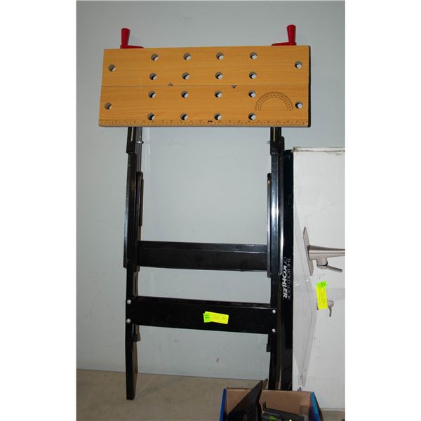 FOLDING SAWHORSE