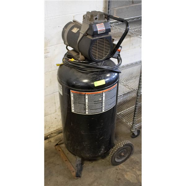 135PSI AIR COMPRESSOR 25 GALLON/95 LITRES