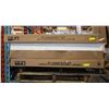 Image 1 : PALLET OF FLOURESCENT LIGHTING