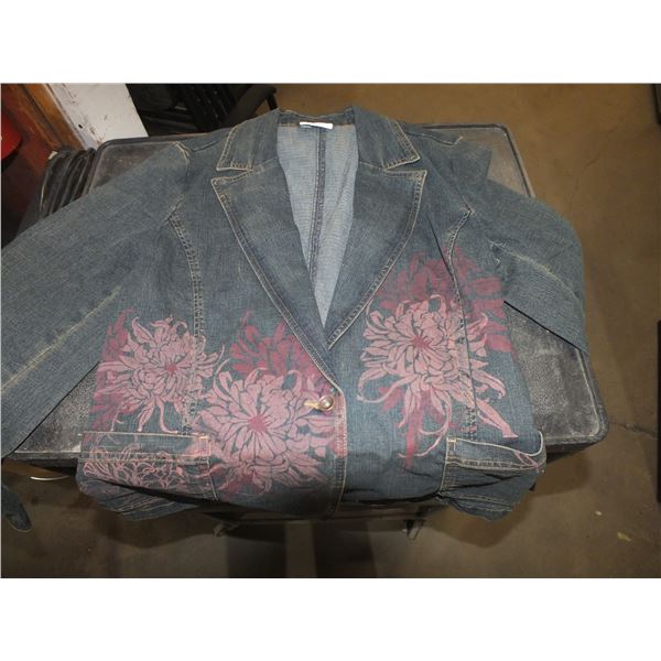 5 Small Women's Jean Jackets