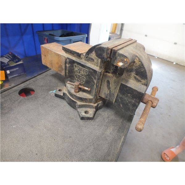 Power Fist 6" Bench Vise