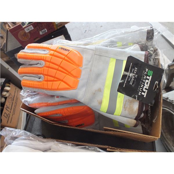 6 Pairs Of 3XL Work Gloves