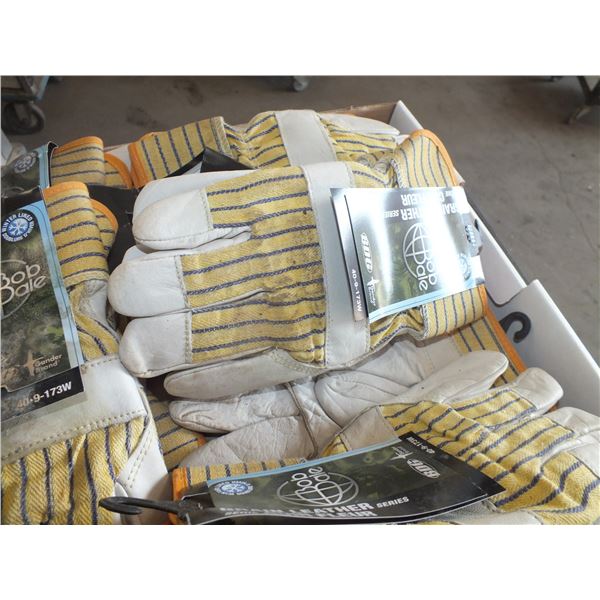 9 Pairs Of Med Work Gloves