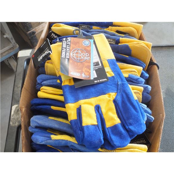 12 Pair Of Large Work Gloves