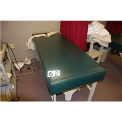 WINCO#551 THERAPY TABLE