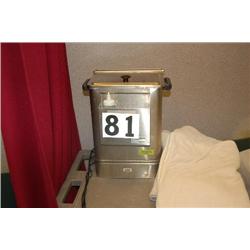 HYDROCOLLATOR STEAMPACK MASTER HEATER UNIT WITH LOTION WARMER ATTACHMENT