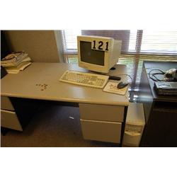 GATEWAY COMPUTER WITH MONITOR AND KEYBOARD