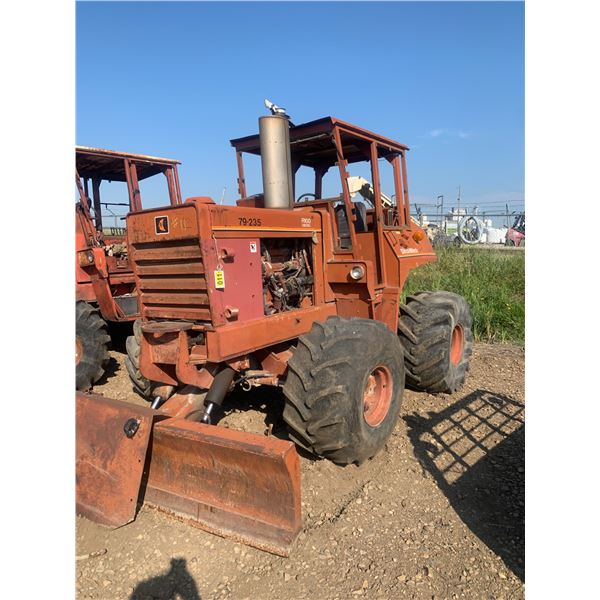 1980 DITCHWITCH R100 4x4 Trencher with planetary differential drive and Detroit diesel 4-53 engine,