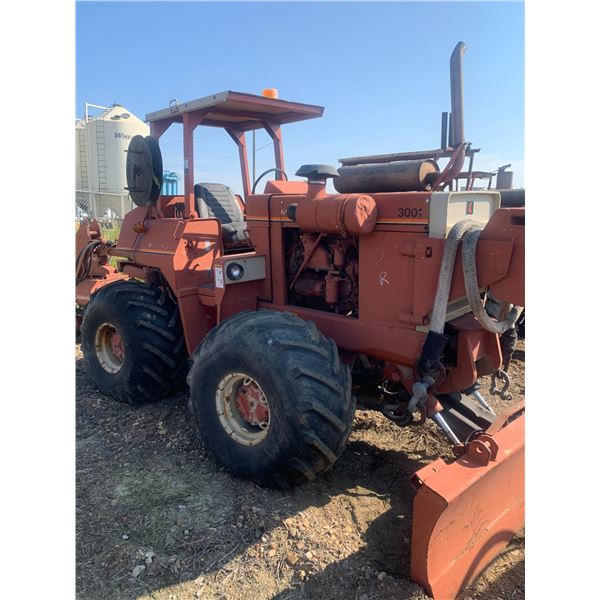 1977 DITCHWITCH R100 4x4 Trencher, One owner, with planetary differential drive and Detroit diesel 4