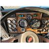 Image 22 : 1992 KENWORTH W900B Tandem Truck, one owner, low kms, Cat 3406B-425hp engine, 18 speed trans, Cab &