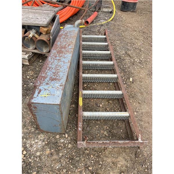 Steel Pickup Fuel Tank and Steel Stair Trailer Assembly