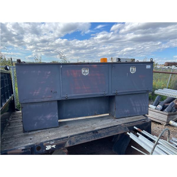 CANADIAN TRUCK Service Truck Deck, Model 12728 - 95" long x 71" wide at the top (63" at the bottom),