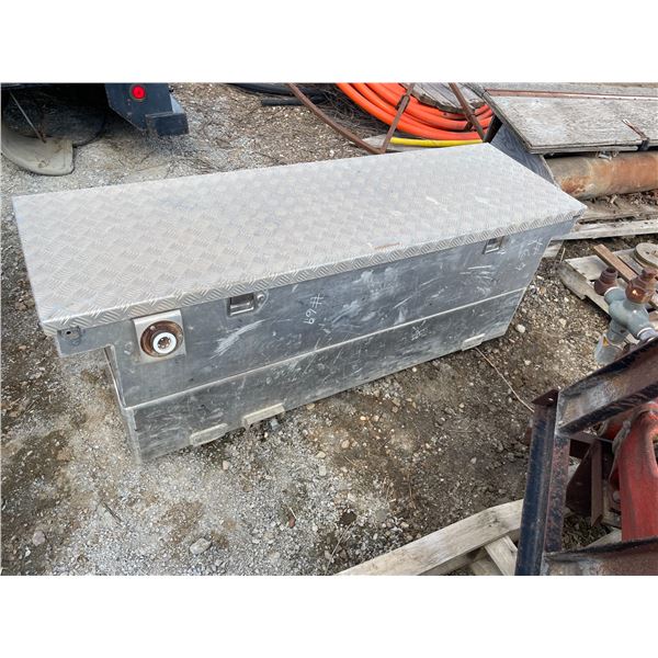 CC INDUSTRIES Slip Tank/Toolbox Combo - 200L aluminum slip tank toolbox combo, was on a 2000 GMC 250