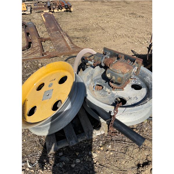 Hydraulic Comms cable capstand with second capstand wheel