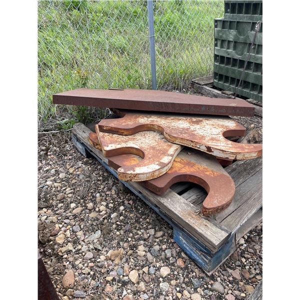 Two sets WELDCO - BEALES 30ton weld-on attachments ears/lugs, and piece of  2.25" thick steel
