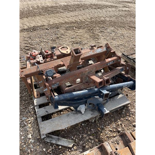 Quantity of receiver hitches