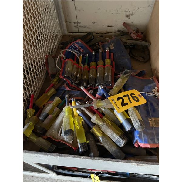 Quantity of pipe cutters and nut drivers