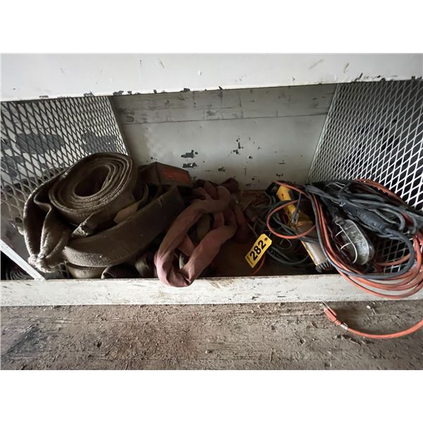 Quantity of straps and trouble lights