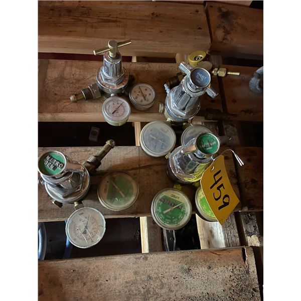 Gas cylinder regulators/gauges