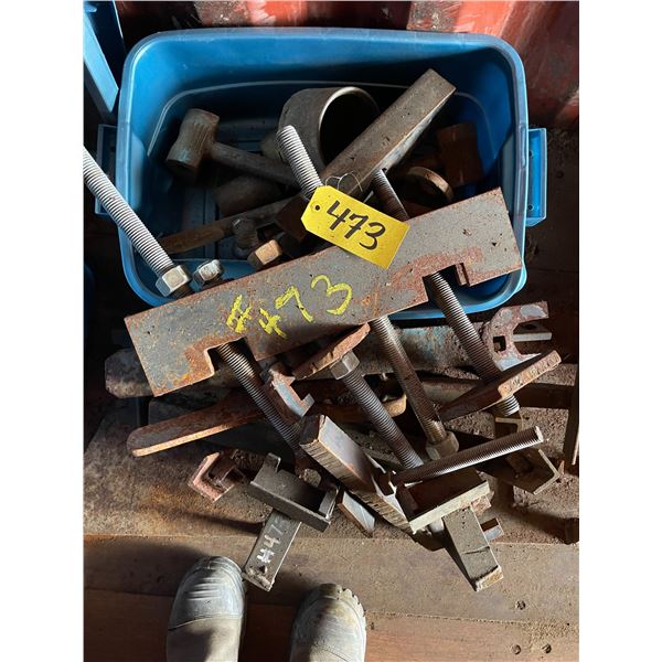 Custom pullers and tooling