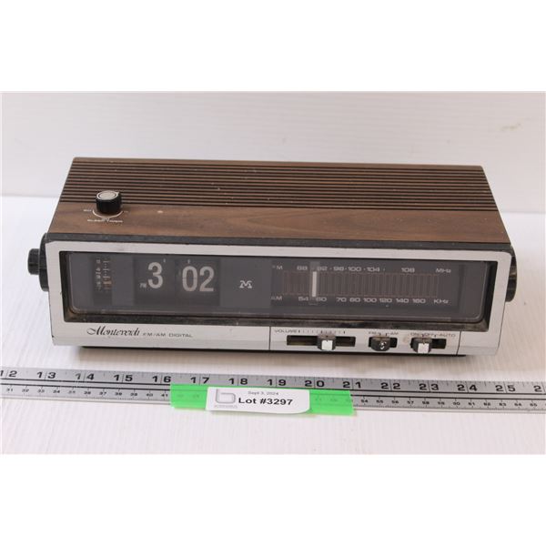 Monteverdi Vintage Radio/Alarm Clock - Powers On