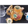Image 5 : Squash Teapot & (2) Vintage Blue Mugs & Pinwheel Glass Beer Mug