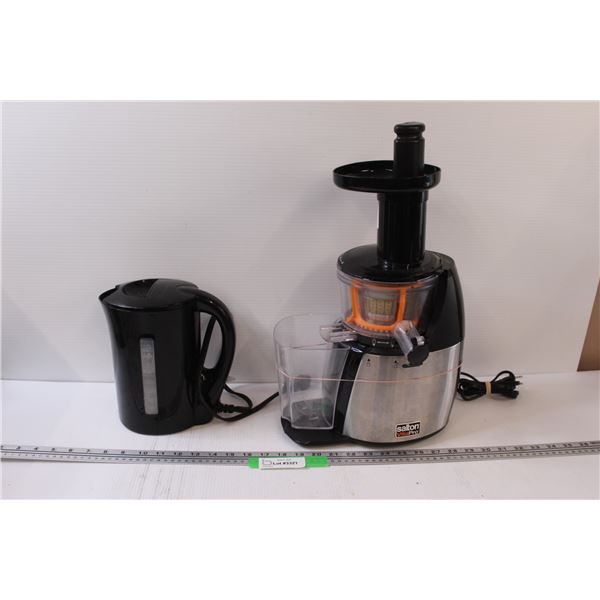 Salton Vita Pro Juicer (Untested) & Electric Kettle, as is
