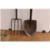 Image 2 : *Craftsman Garden Fork and Shovel