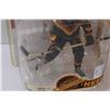 Image 4 : Cam Neely NHL Hockey Figurine - NIB