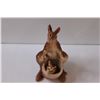 Image 4 : (2) Vintage Salt & Pepper Shakers: Kangaroo & Chickens