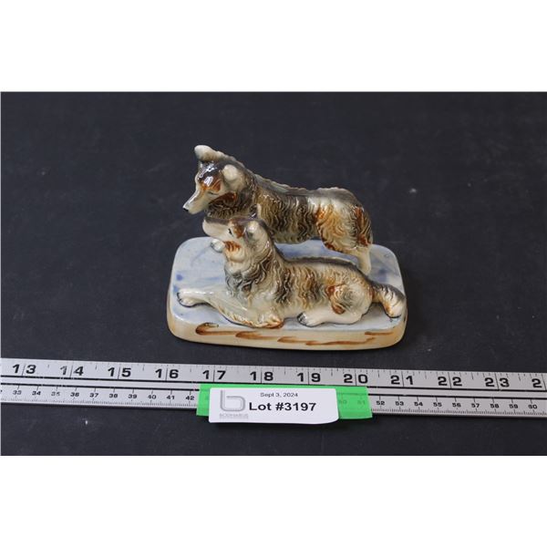 Wolf Friends Figurine - 5" x 4"