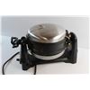 Image 5 : KitchenAid ProLine Waffle Maker - Untested