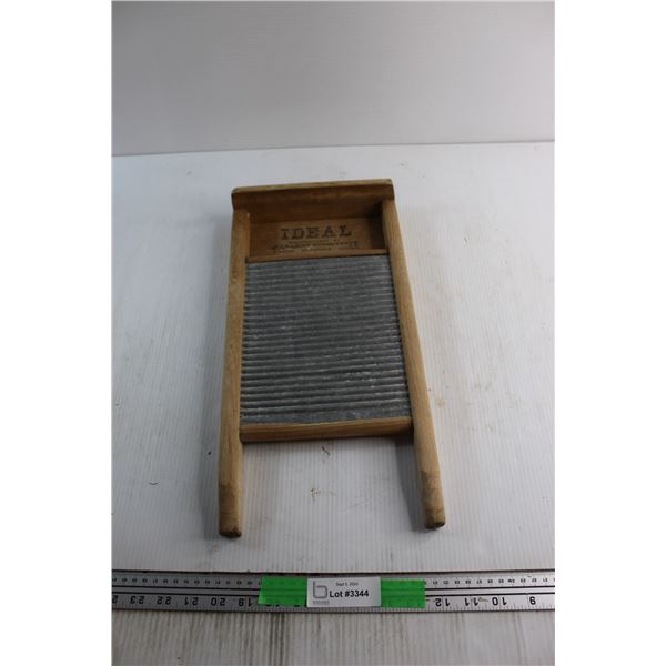 Ideal Vintage Wooden Washboard 17'' x 9''