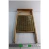 Image 1 : Vintage Wooden Washboard 24'' x 12''