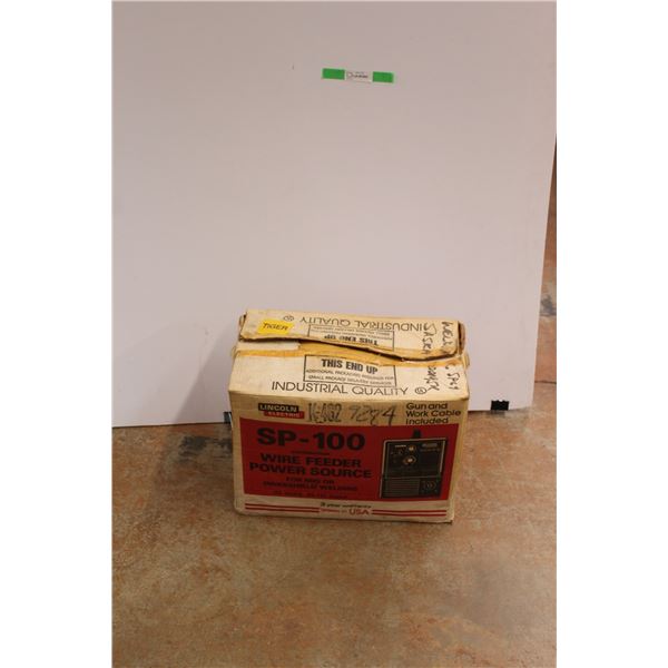 * Lincoln Electric Wire Feeder Power Source for Welding - Untested