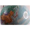Image 4 : Pre 1991 Globe
