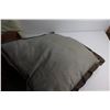 Image 6 : (3) King Size Duvet Covers, Pillow and Pleated Blanket