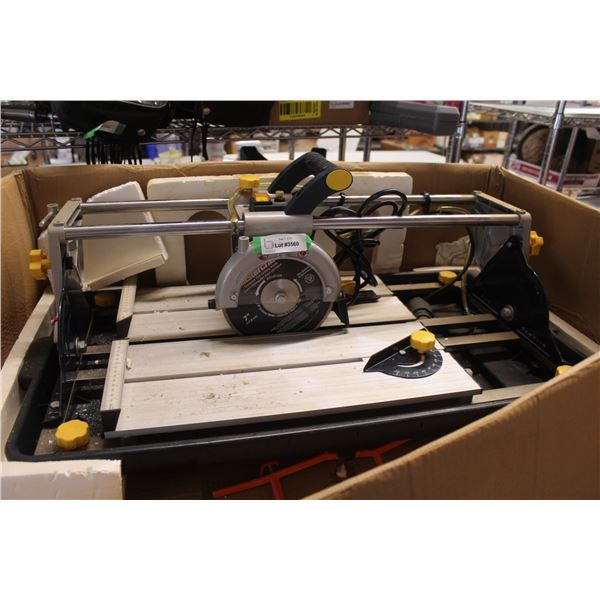 *Master Craft Wet Tile Saw (water feed line end broken - look unused) (water damage to box)