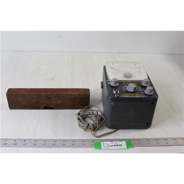 Level, Paco Model V-70 Vacuum Tube Voltmeter - Untested