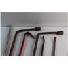 Image 2 : (2) L Hex Socket Wrenches, Crowbar, (3) Tire Mounts and (2) Crank Handles
