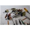 Image 4 : 2 Ton Bottle Jack - Screwdrivers - Tin Snips - Wrenches - Misc. Items