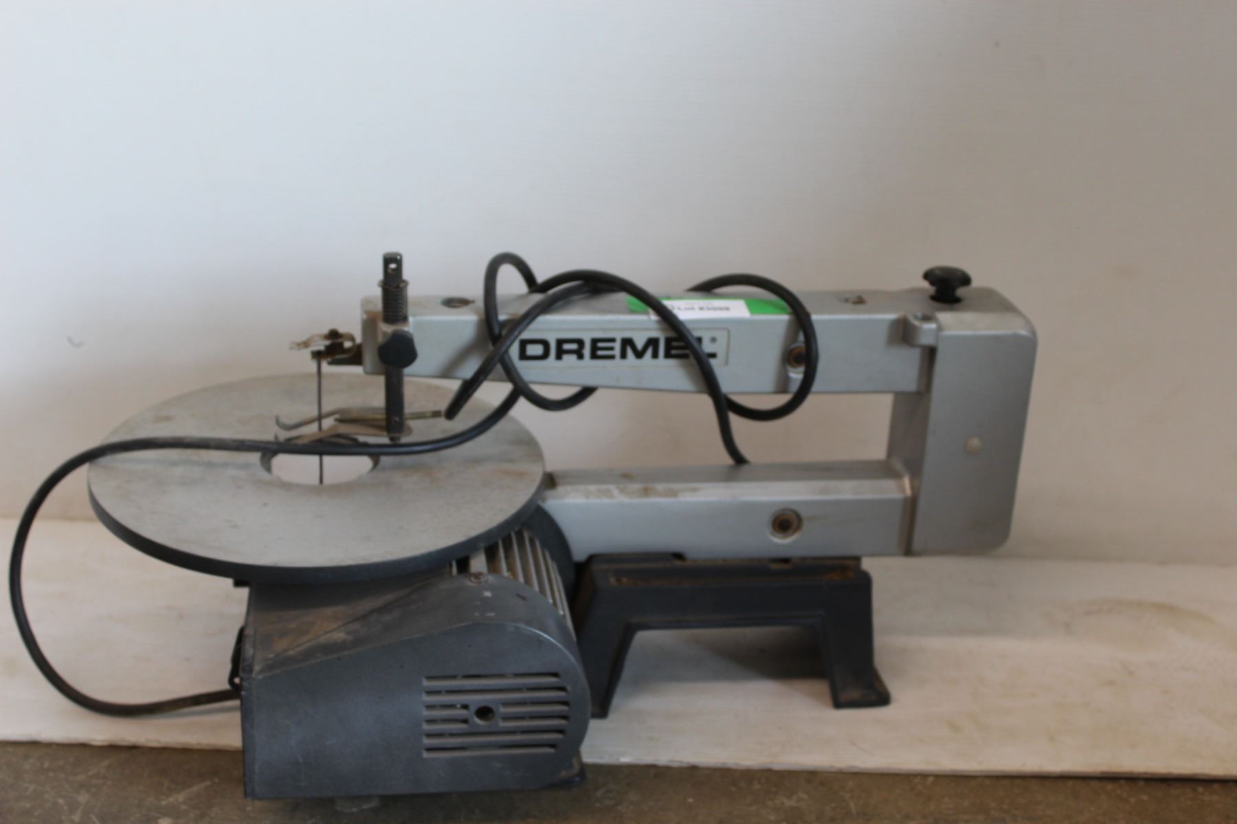 Consighner * Dremel Scroll Saw - Consigner States Works