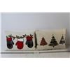 Image 1 : (2) Christmas Holiday Pillows
