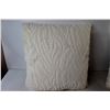 Image 2 : (2) Rachel Zoe White Pillows
