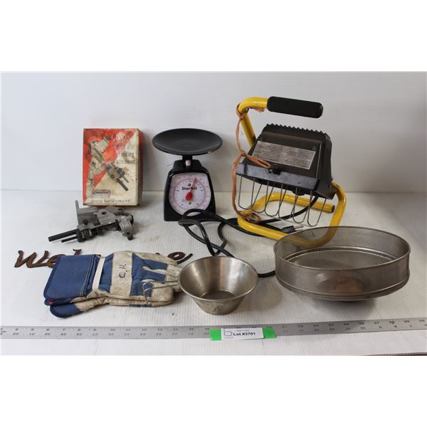 Starfrit Kitchen Scale, Worklight/Spotlight - Tested Works, Metal Welcome Sign, Coffee Percolator Pa