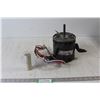 Image 1 : Electric 115V Motor with Motor Part