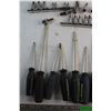 Image 2 : (17) Assorted Screwdrivers and Assorted Torx Sockets