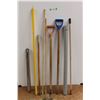 Image 1 : * Metal Pipe, Plastic Pipe, (5) Wooden Poles/Tool Handles, (2) Shovel Handles