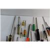 Image 2 : (10+) Assorted Screwdrivers and Tire Lever
