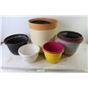 Image 1 : Assorted Plastic Plant Pots